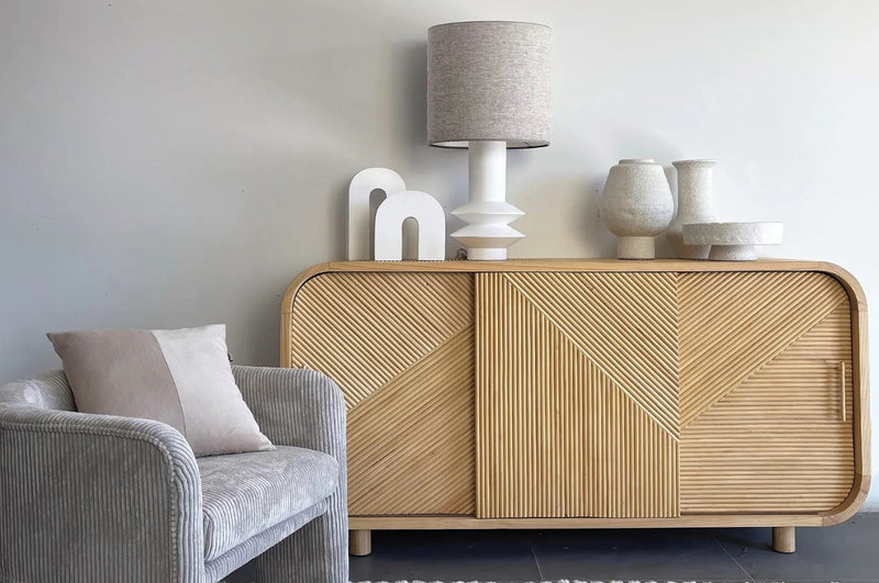 How to Style and Arrange a Small Bedroom.