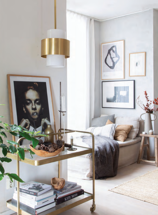 Elevate Your Home Aesthetics: The Art of Introducing Wall Art.