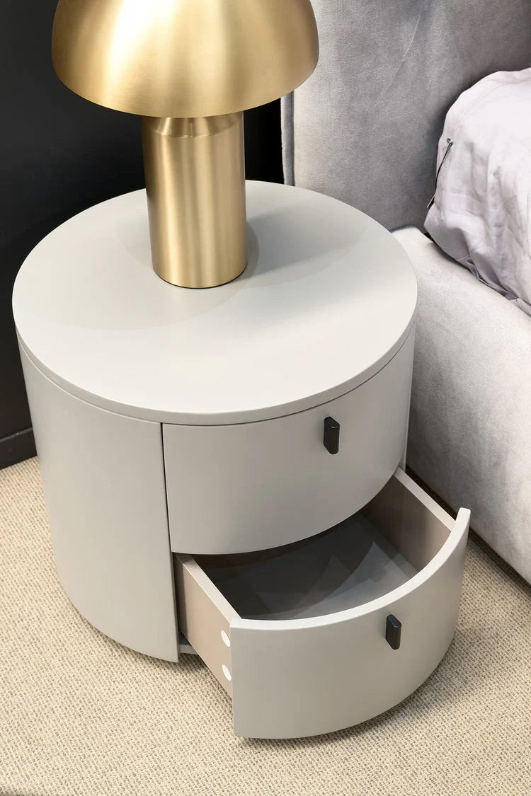 Finding the Perfect Match: A Guide to Choosing the Right Bedside Table.