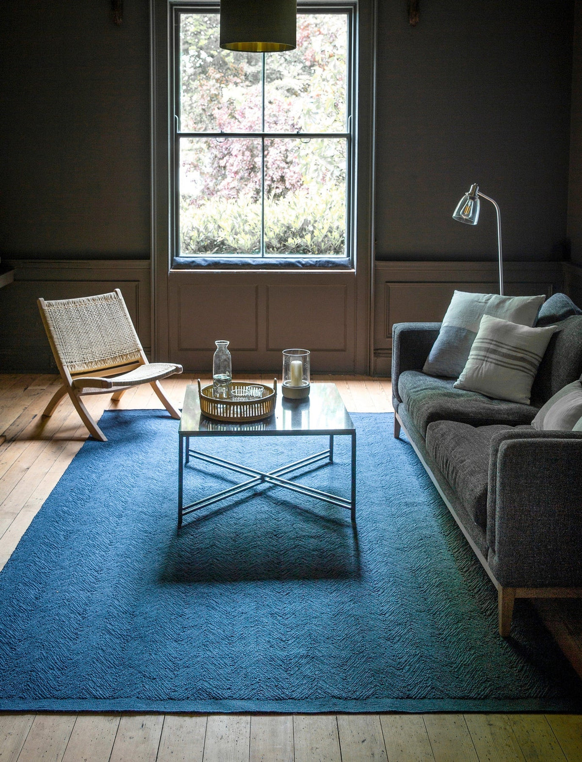 Unveiling Elegance: How Blue Rugs Can Infuse Instant Luxury into Your Space.