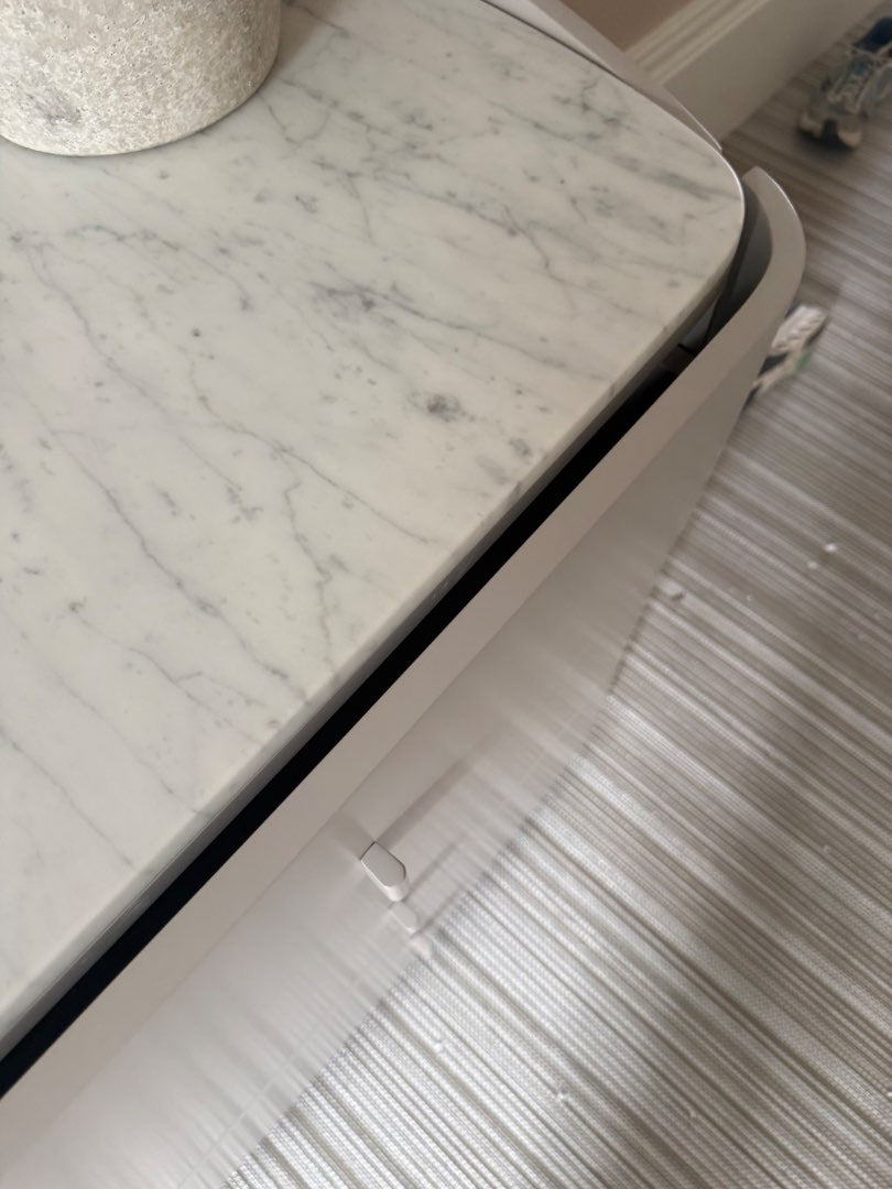 Vertu Dresser - Matte Beige } OUTLET.
