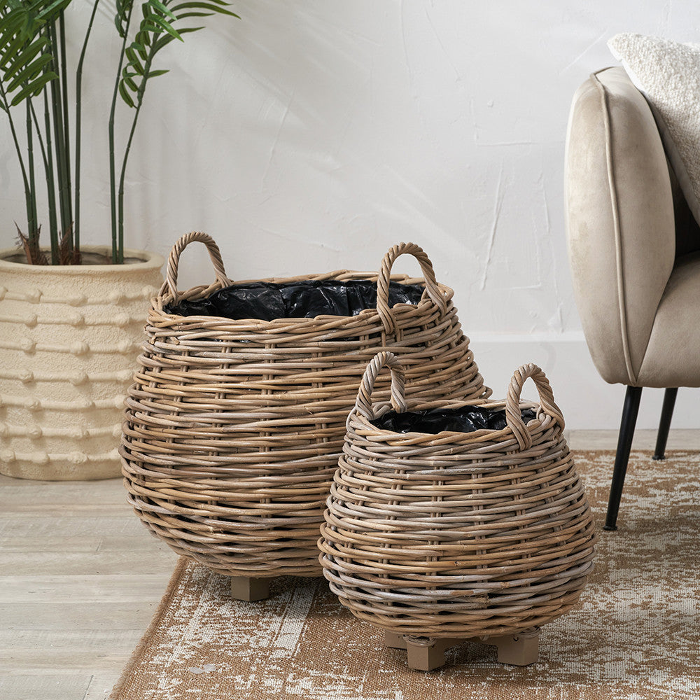 Tobs S/2 Indoor Outdoor Grey Kubu Rattan Bulbous Basket Planters