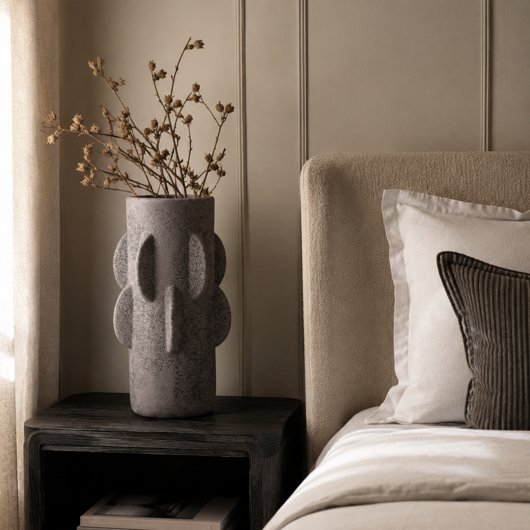 Sidra Small Black Textured Vase