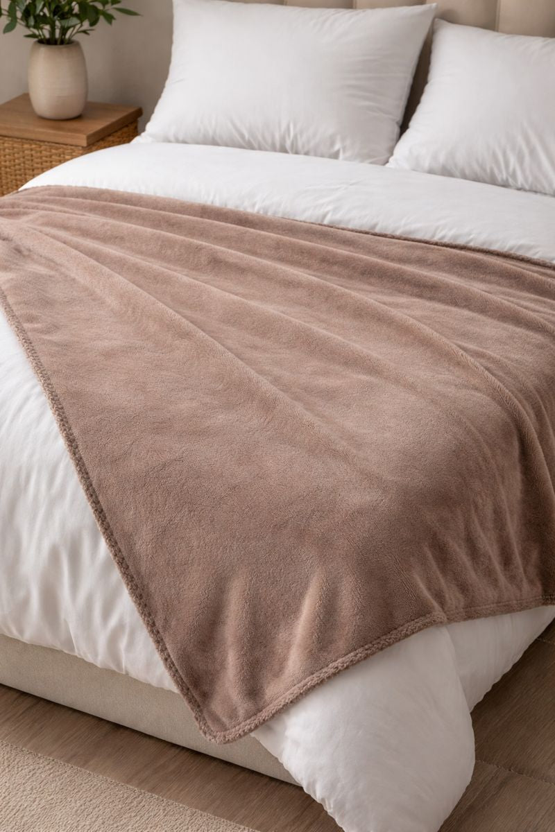 Malini Cosy Coffee Throw