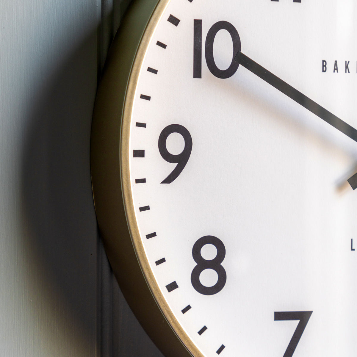 Avast Wall Clock Champagne.