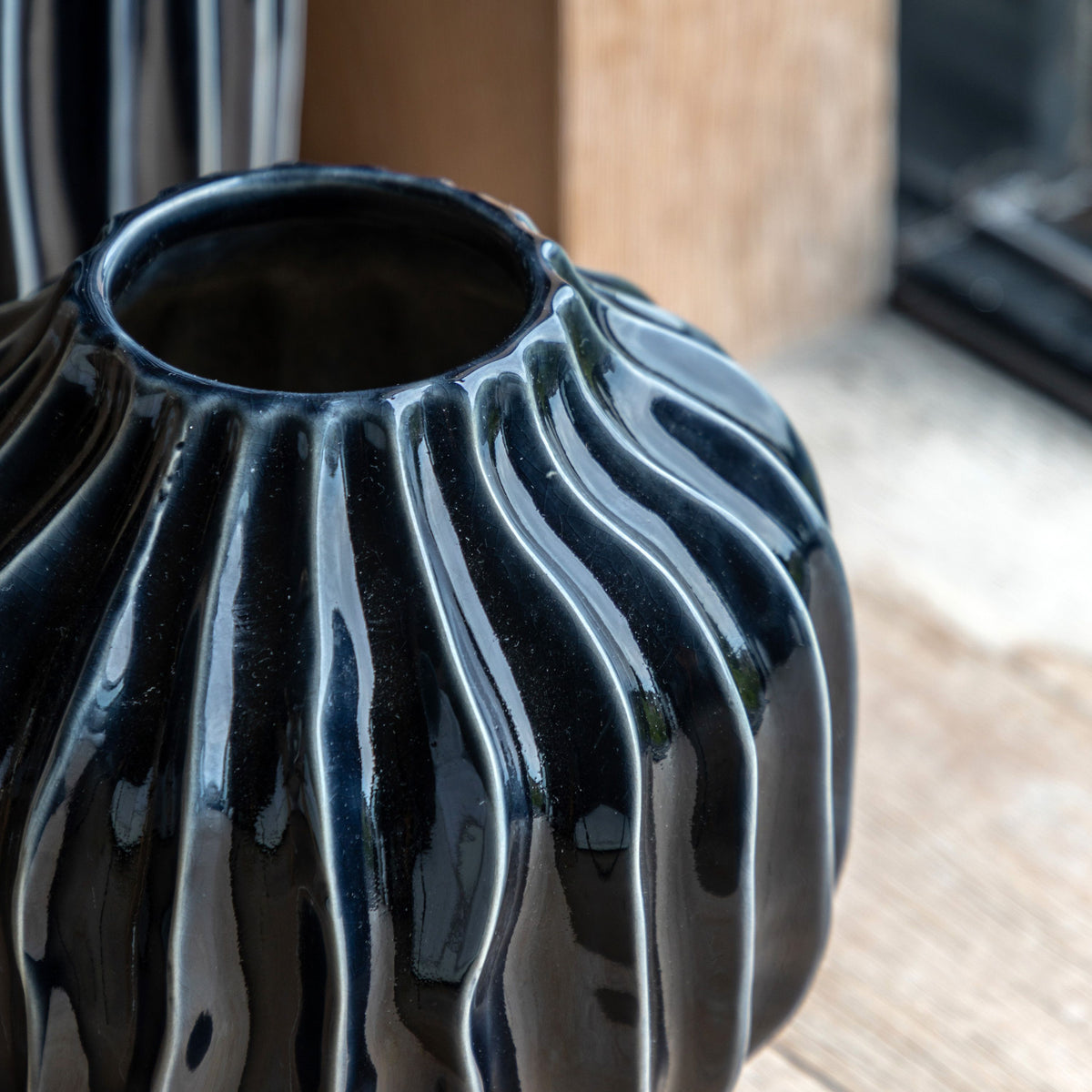 Organic Ribbed Vase Midnight Small