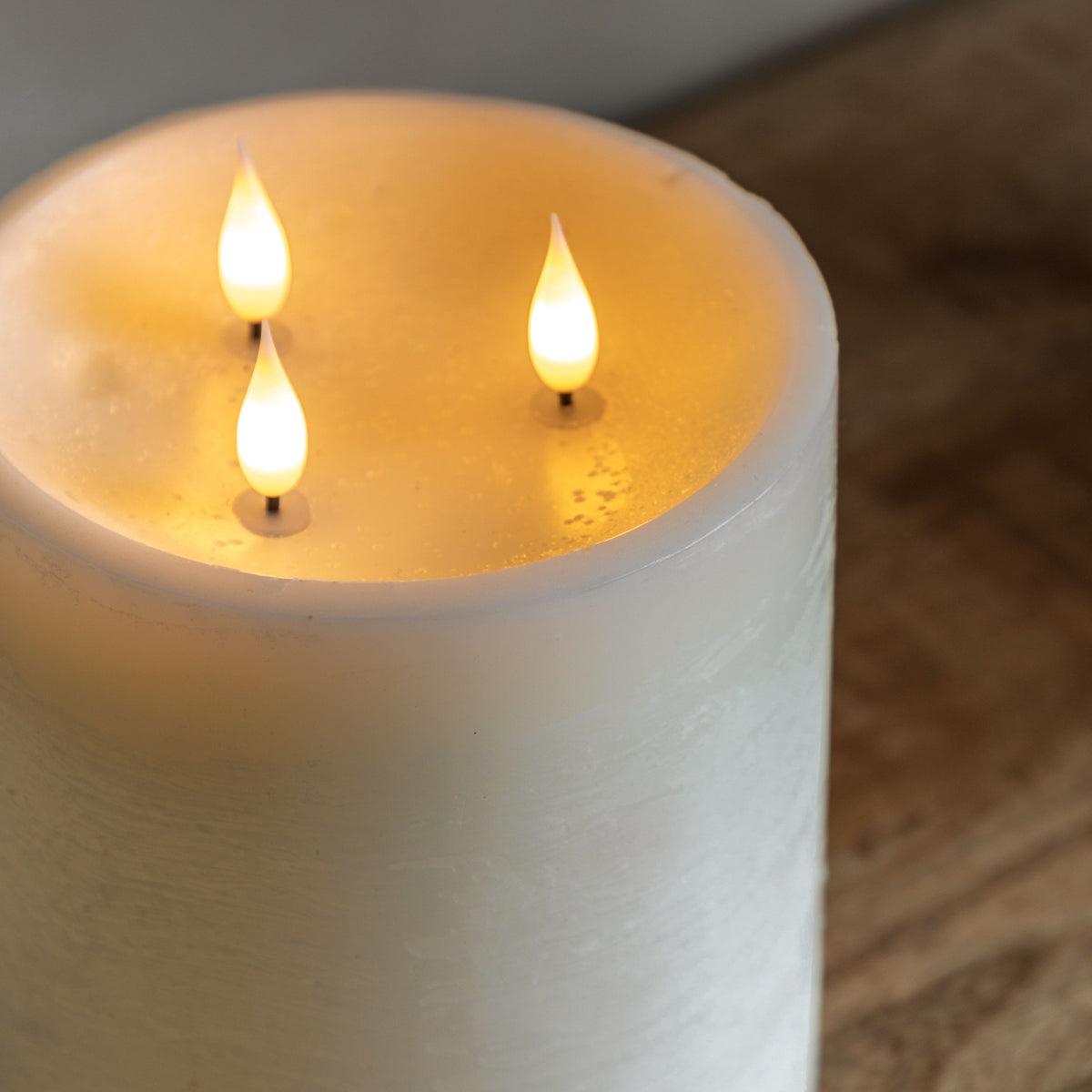 LED 3 Wick Candle Ivory