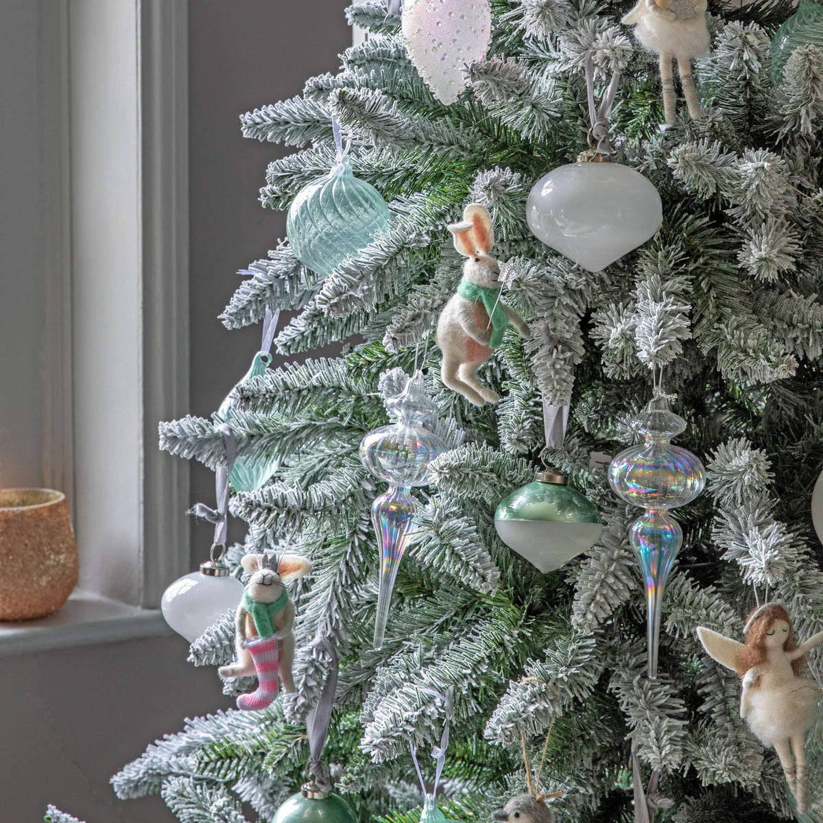 Skiing Hares White Set of 2