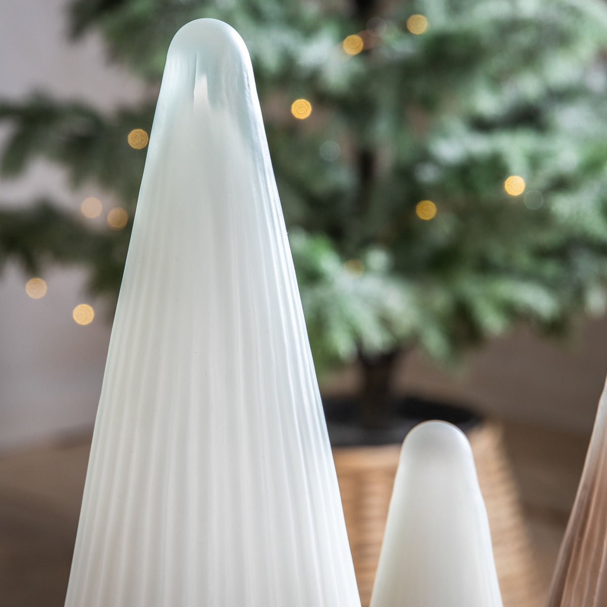 Ribbed Tree White Frost Glass Small