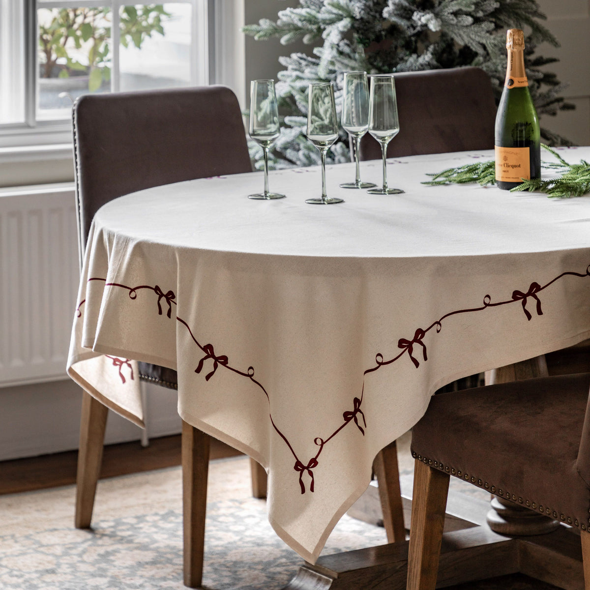 Heritage Christmas Printed Table Cloth Small