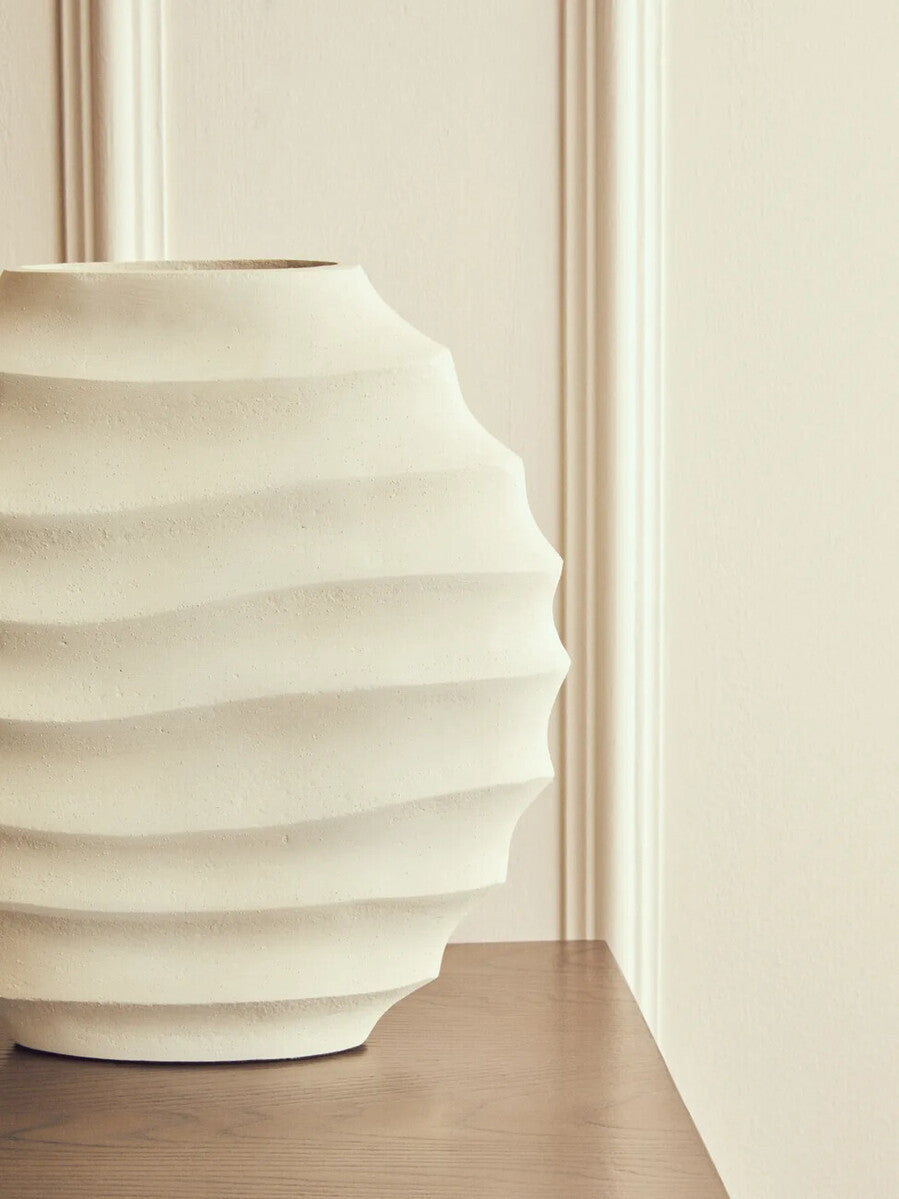 Mira Small Ivory Finish Rippled Round Vase