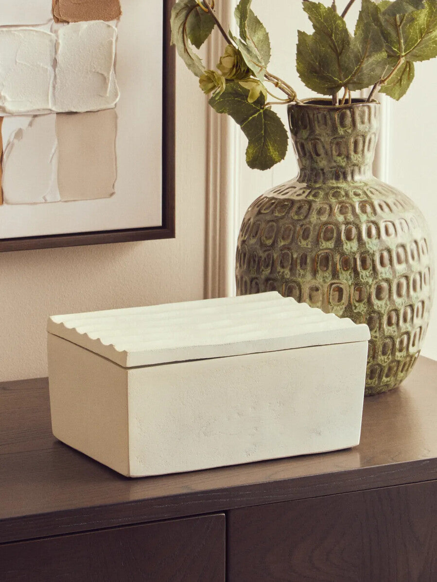 Mira Large Ivory Finish Rippled Box