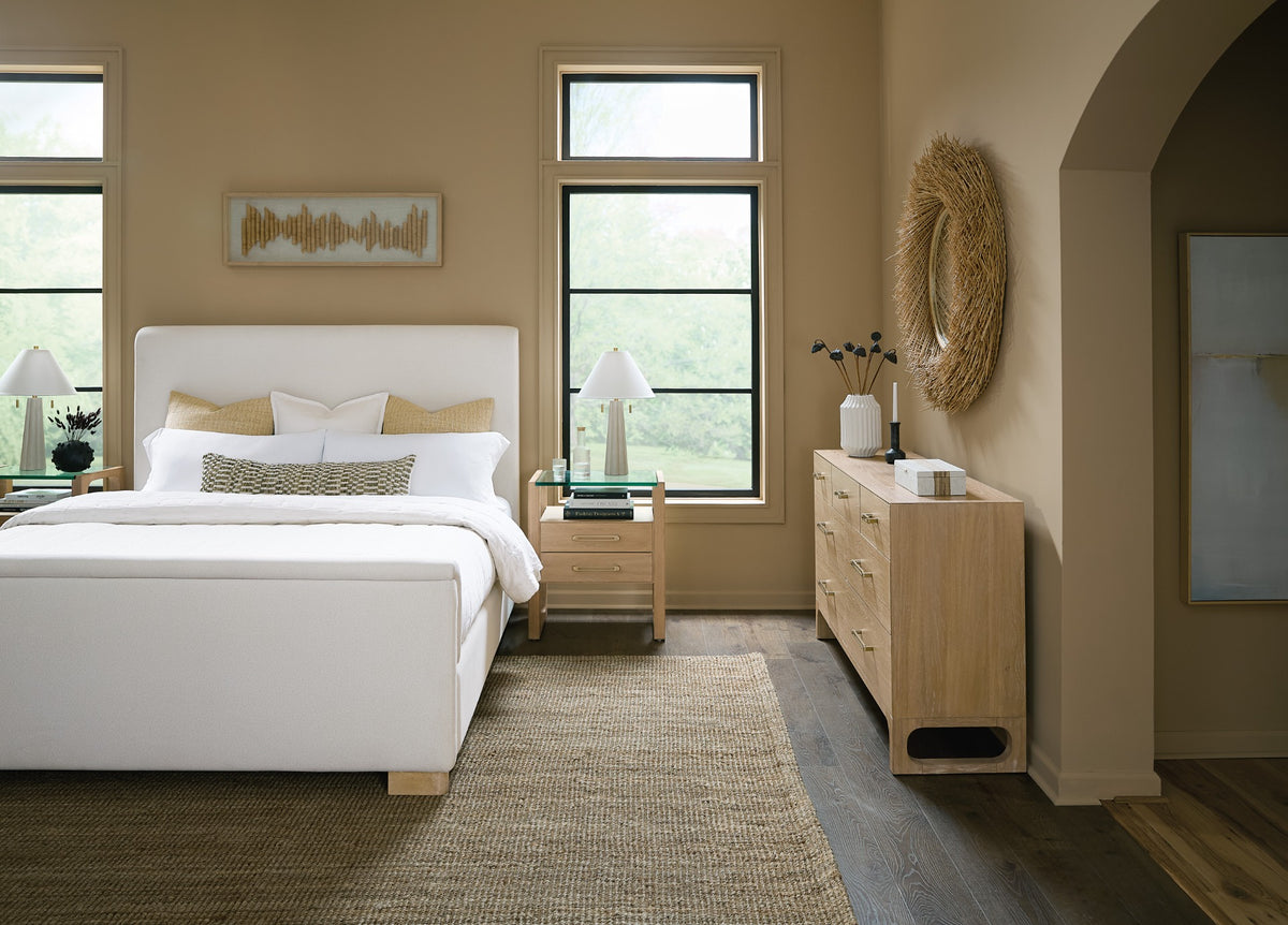 Banyon Bay King Upholstered Bed