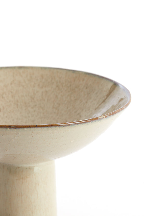 Dish on base 28x18,5 cm VASCO shiny beige