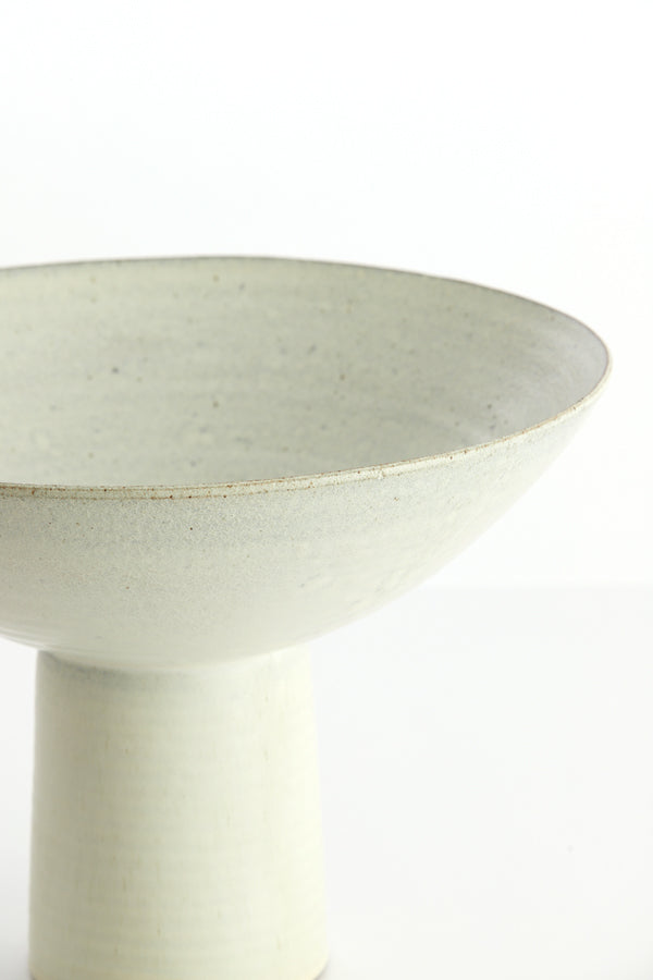 Dish on base 35,5x25,5 cm VASCO matt cream-sand