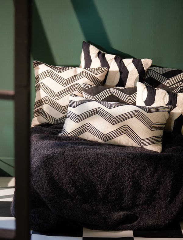 Cushion 60x30 cm BENDIGO beige+gold+black