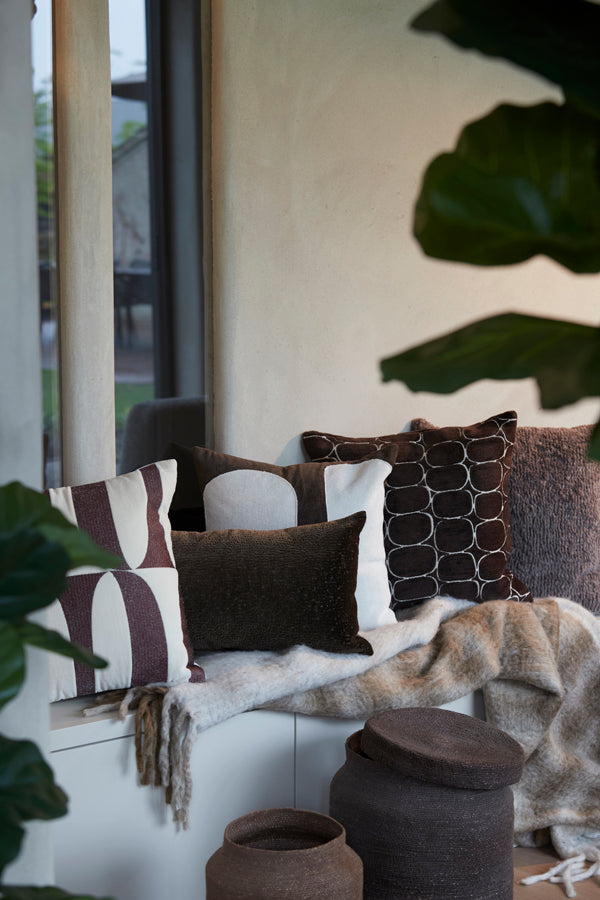 Cushion 45x45 cm DOTHAN dark brown+cream feather filled