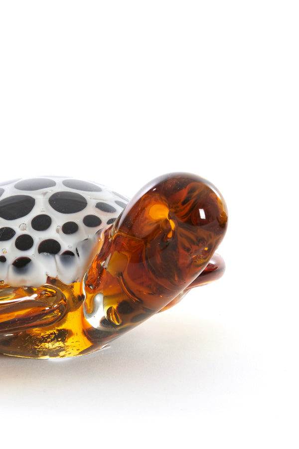 Ornament 15,5x14,5x7 cm TURTLE glass amber+white-black