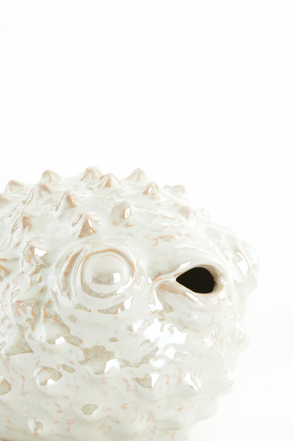 Ornament 25,5x14,5x14 cm FISH ceramics cream pearl