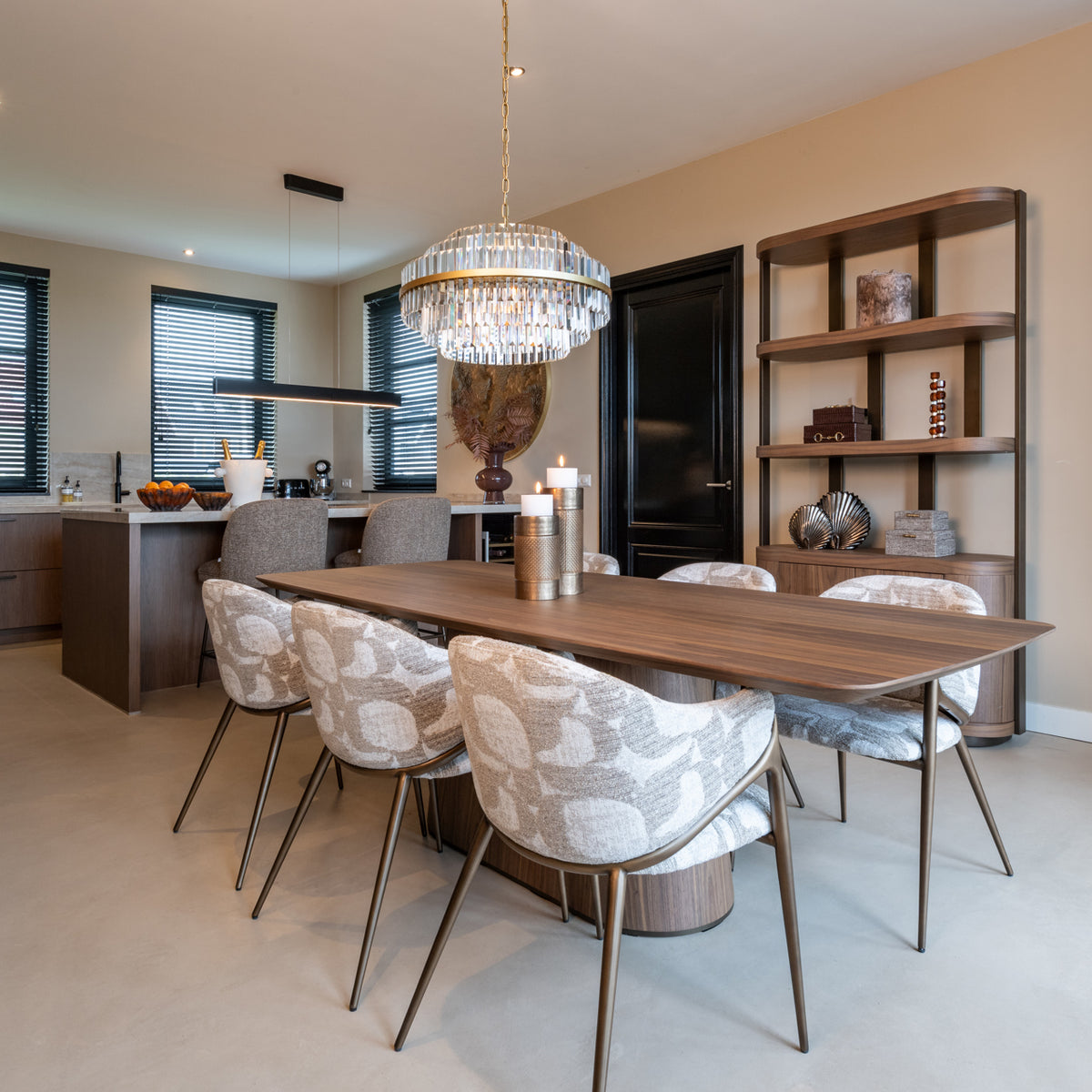 Dining table Windsor walnut 230
