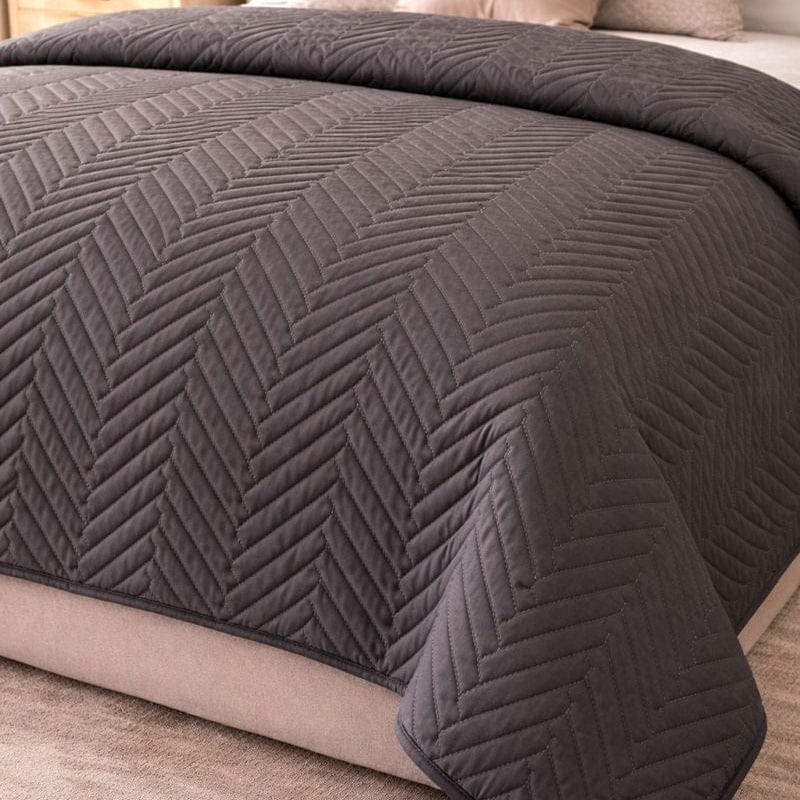 Malini Amelle Black King Quilt