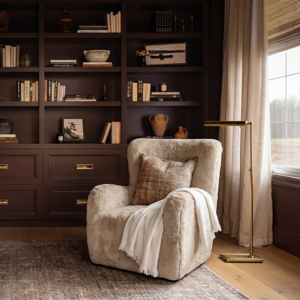 Bear Coyote Chair