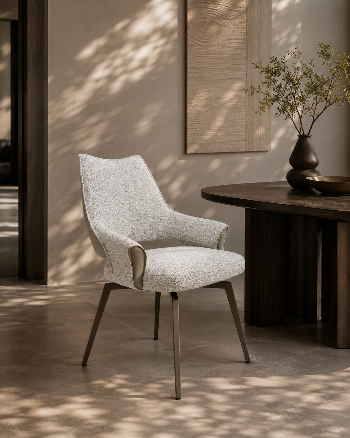Flores Swivel Chair