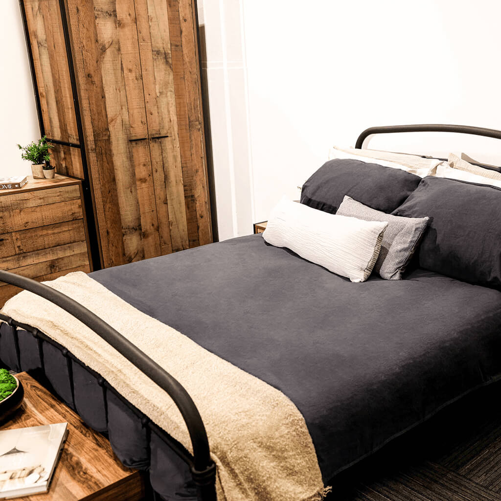 Hoxton Distressed Oak Effect Double Wardrobe