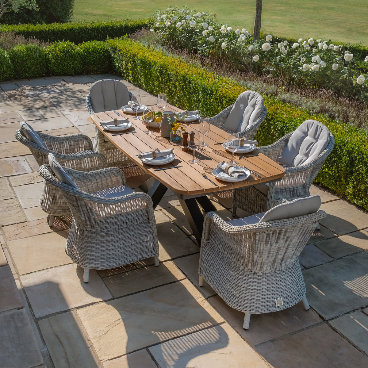 Jakarta Teak Oval Dining Table With Oxford Heritage Dining Chairs
