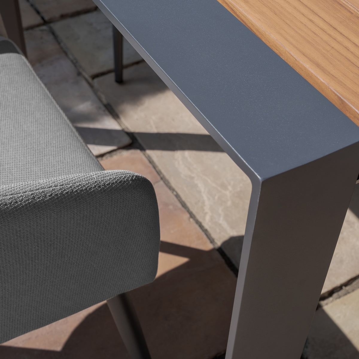 Jakarta Teak Rectangular Extending Dining Table With Ambition Dining Chairs - Flanelle