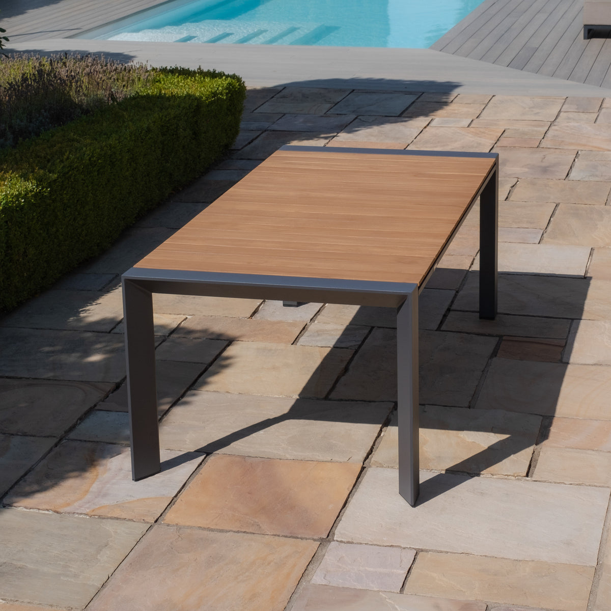 Jakarta Teak Rectangular Extending Dining Table With Maldives Dining Chairs - Cool Linen