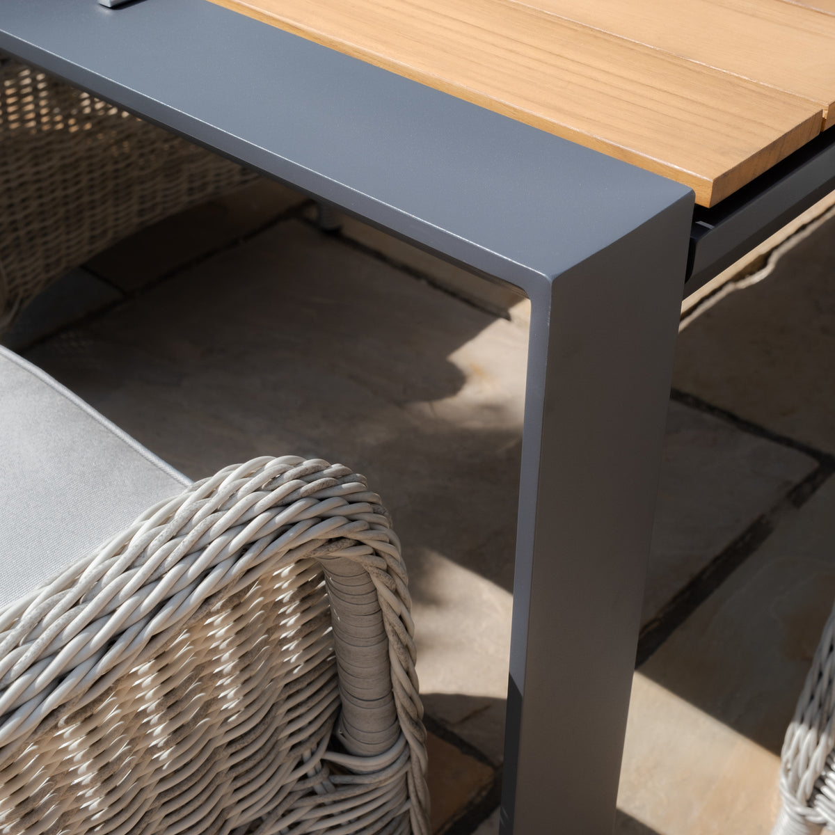 Jakarta Teak Rectangular Extending Dining Table With Oxford Heritage Dining Chairs
