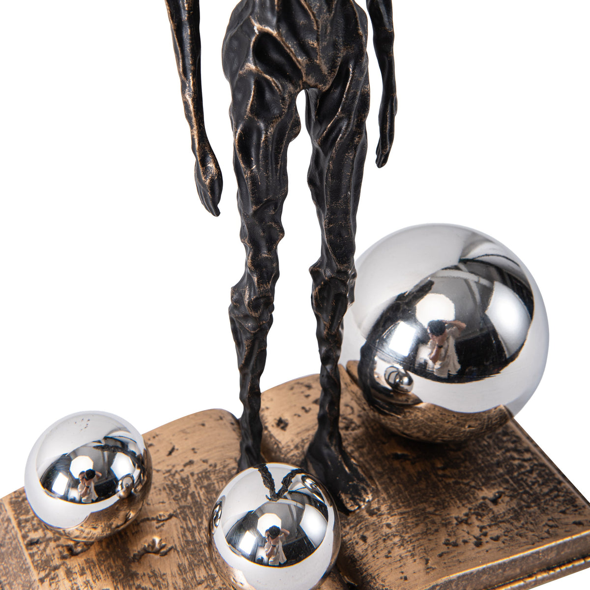 Lior Sculpture.