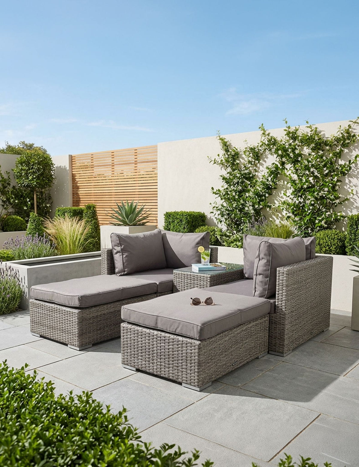 Paris 4 Seater Multi Setting Relaxer Set
