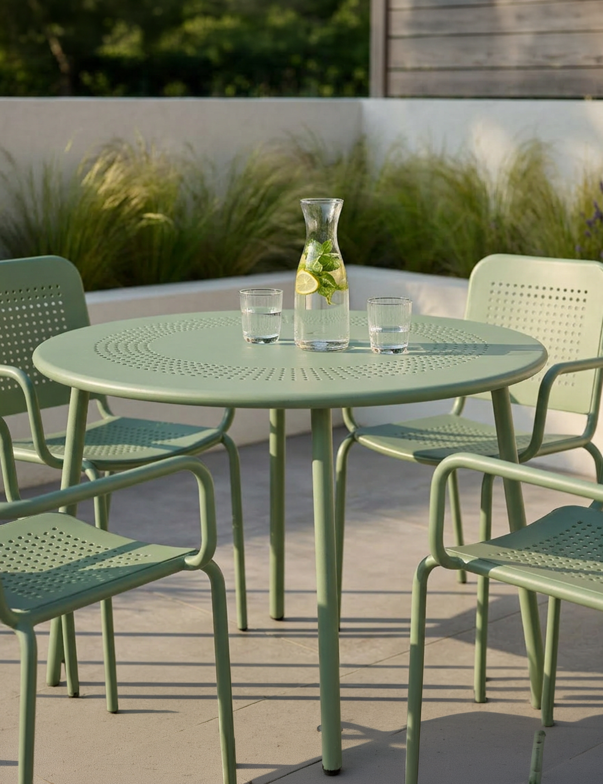 Porto 4 Seater Round Dining Set in Olive