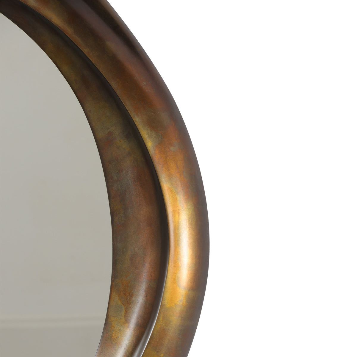 Solenne Mirror.