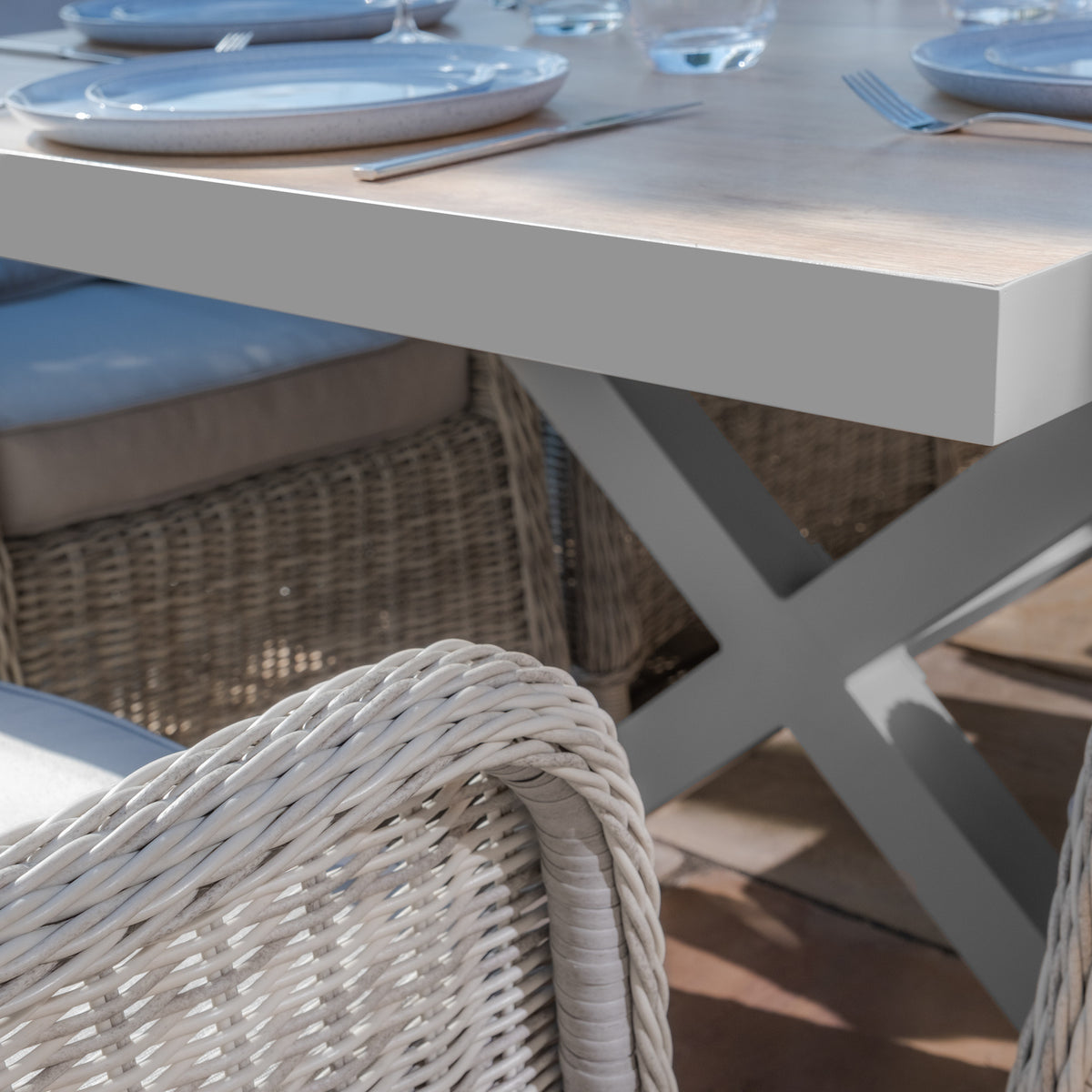 Vienna Rectangular Extending Dining Table With Oxford Heritage Dining Chairs