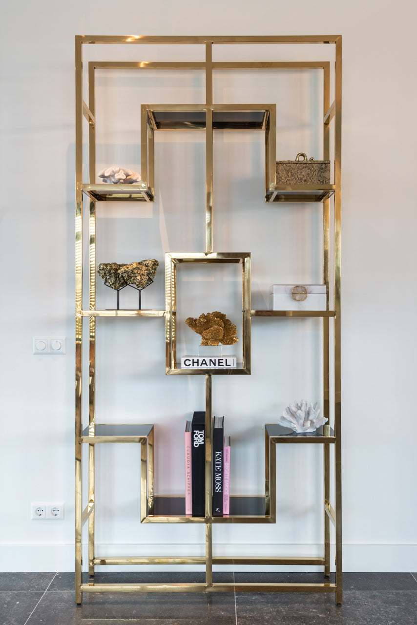 Display cabinet Magnus gold