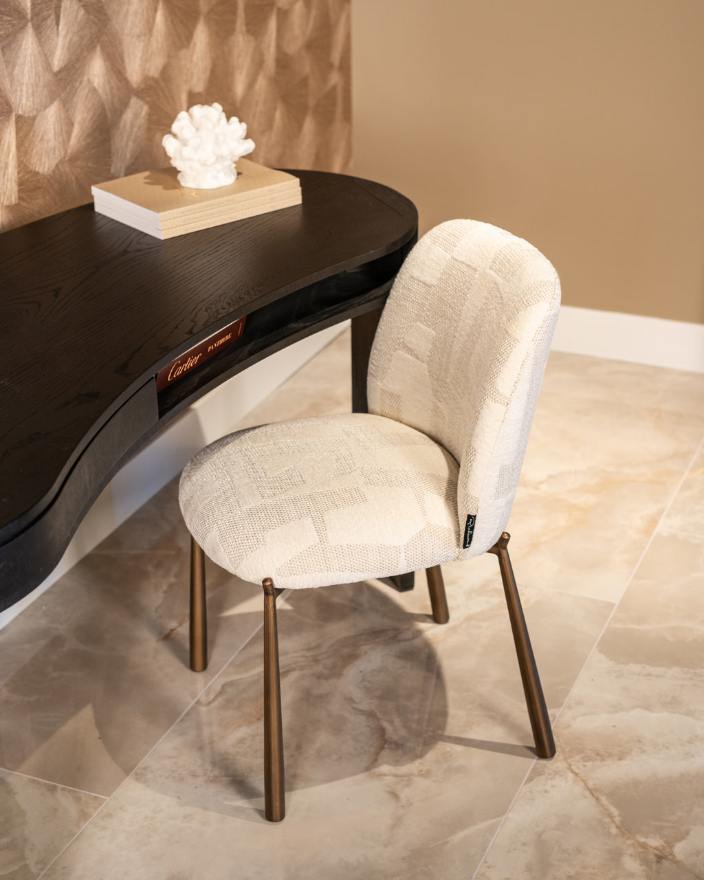 Decorative object Mare white