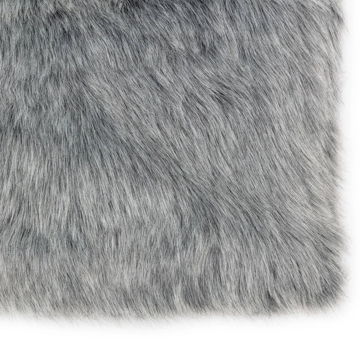 Alaskan Faux Fur Cushion Premium.
