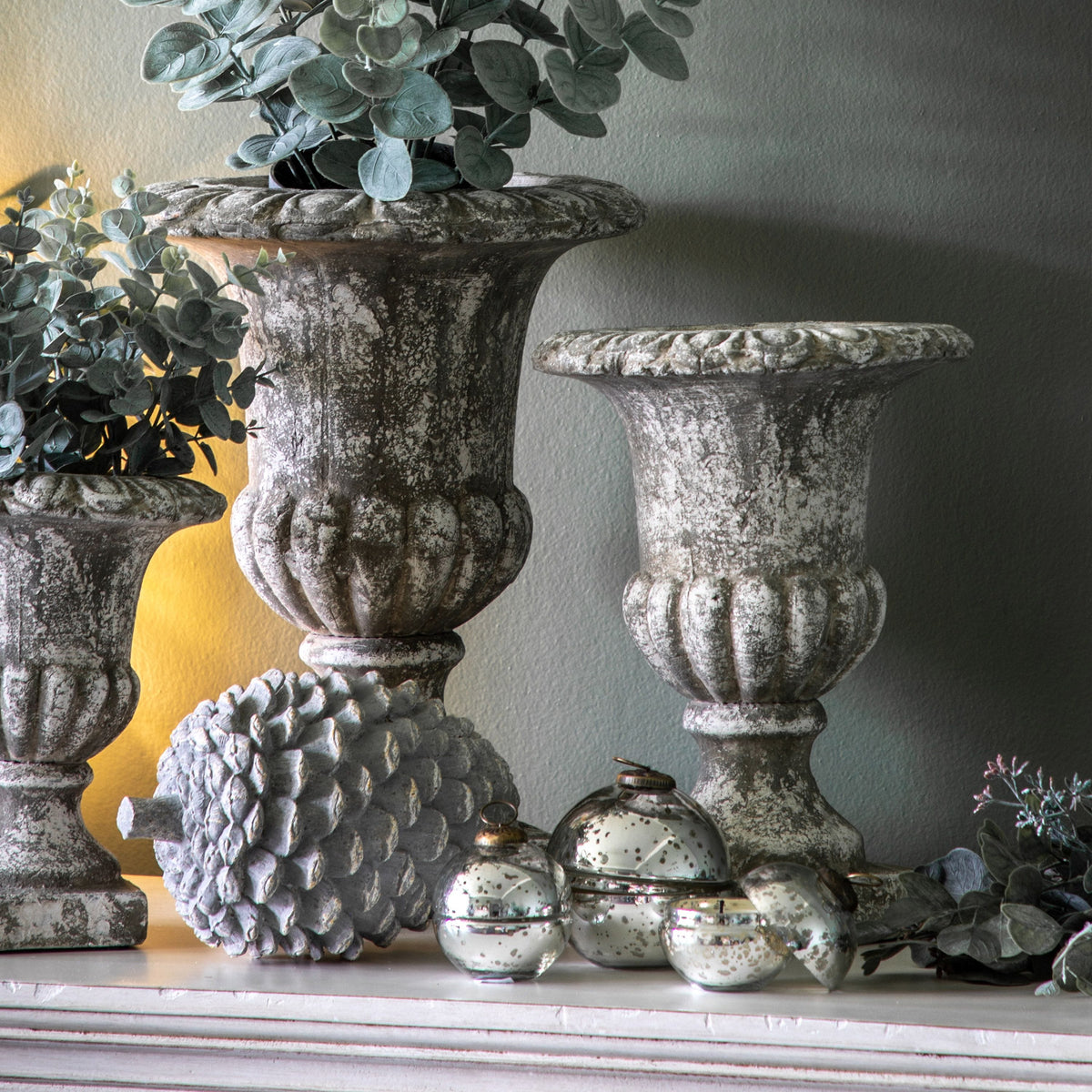 Andersea Urn Aged Medium.