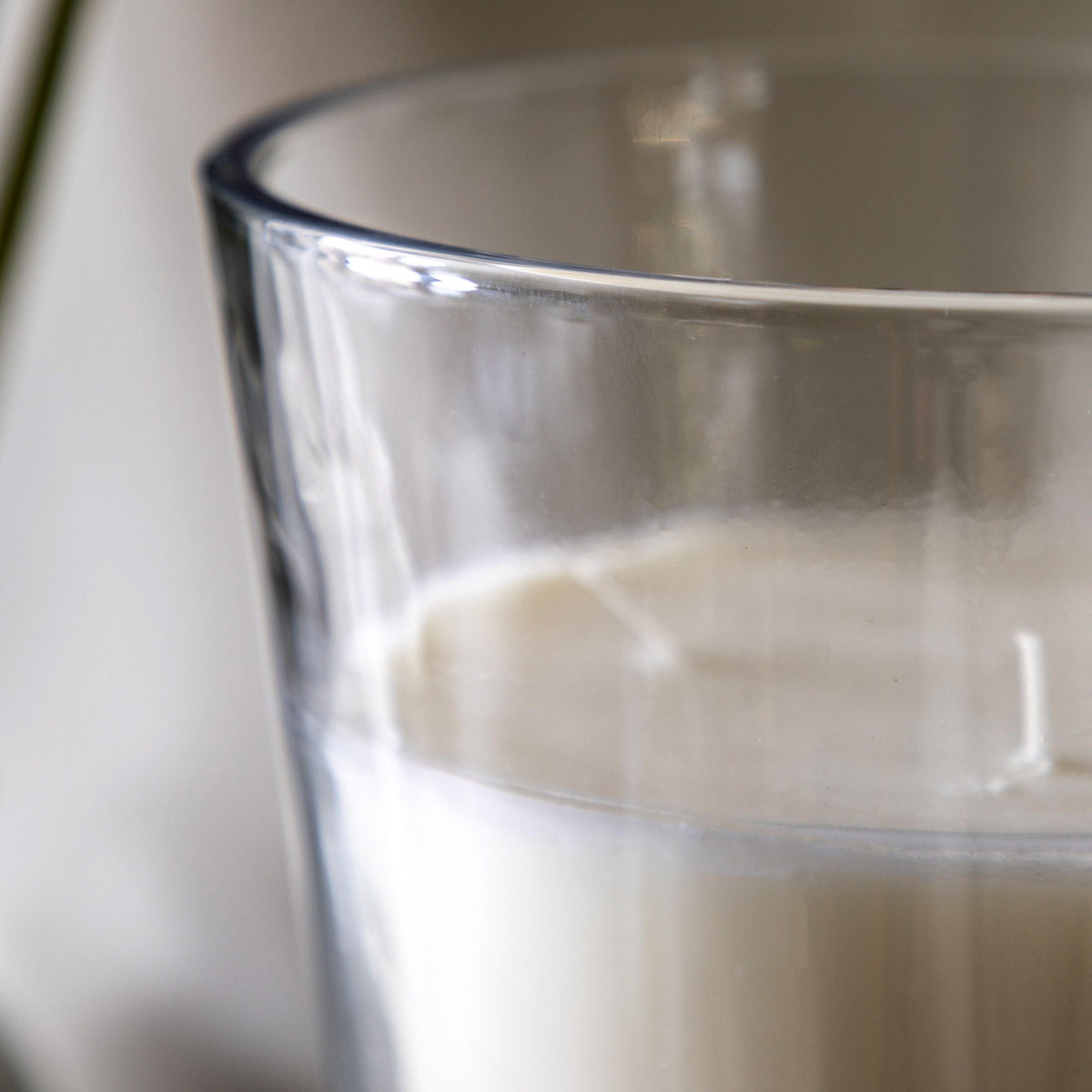 Bodhi Accessories Aroma English Pear & Freesia Glass Candle Small House of Isabella UK