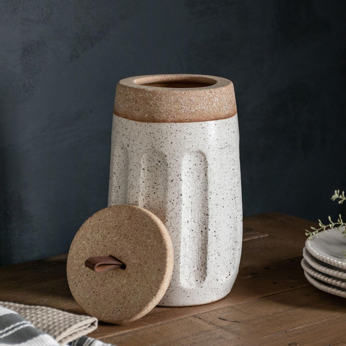 Bicester Jar - Natural/White.