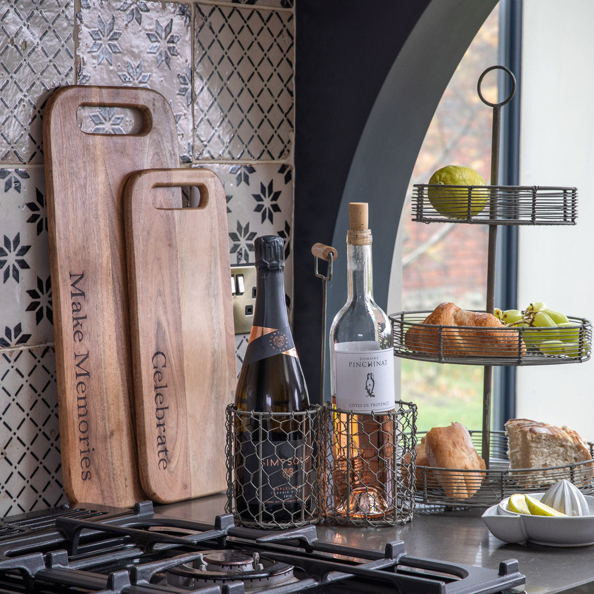 Buckland Board with Handle.