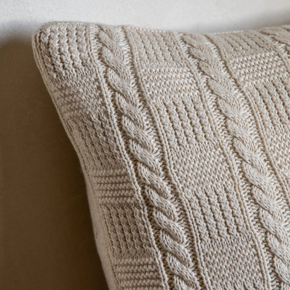 Cotton Cable Cushion Cream.