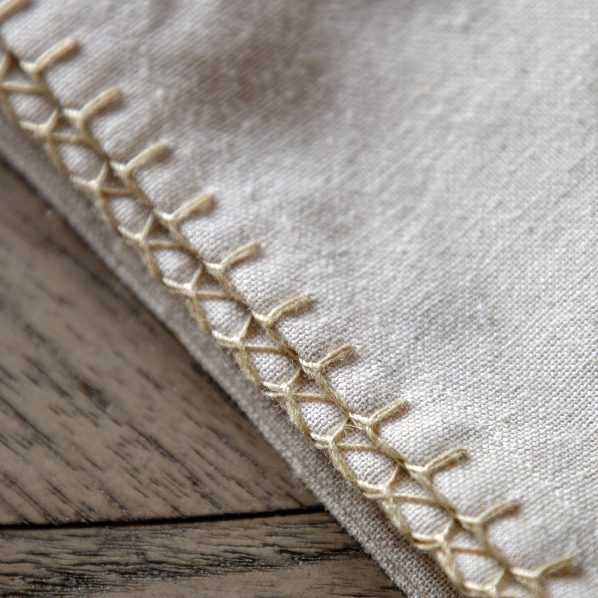 Bodhi Accessories Deco Luxe Snowflake Napkin 4pk House of Isabella UK