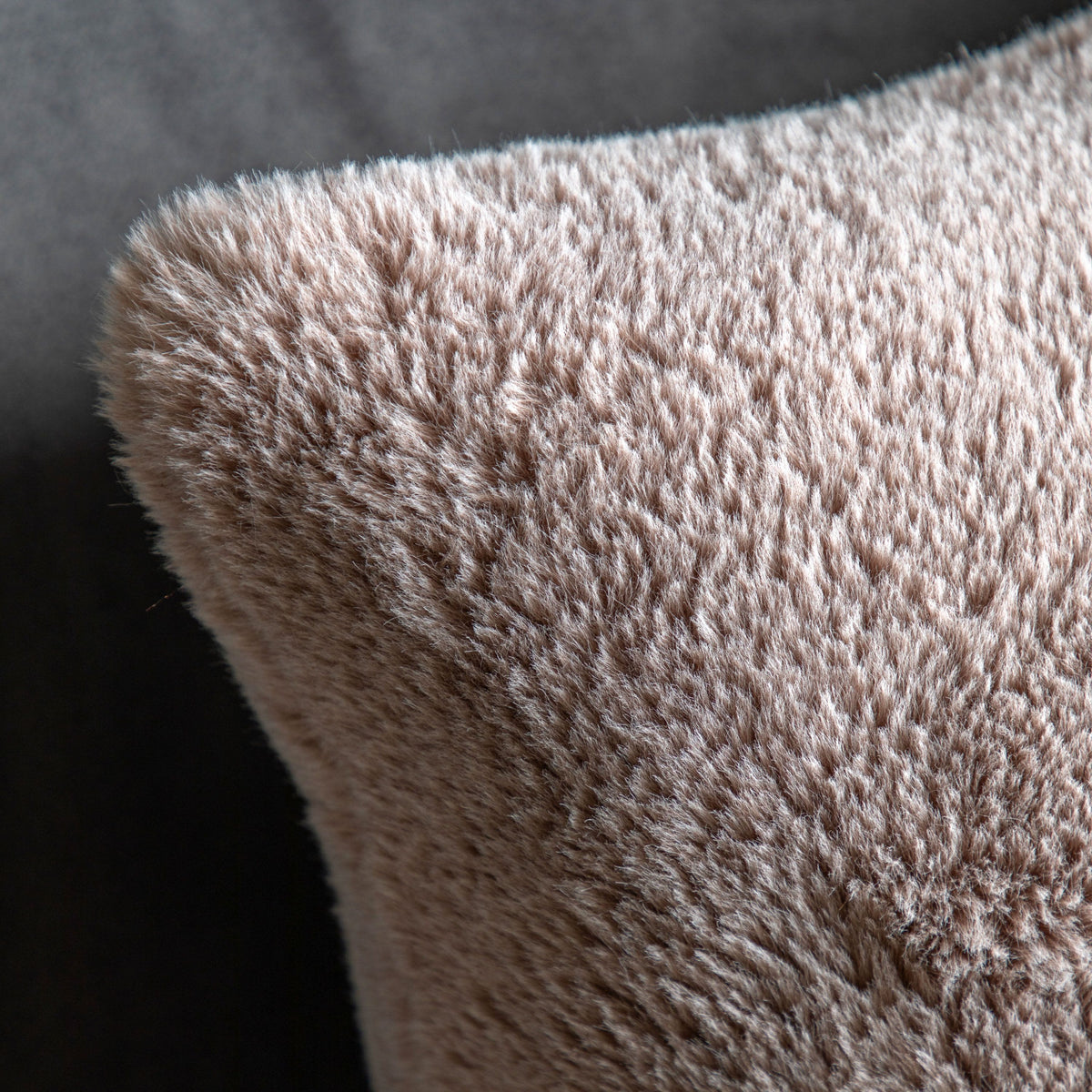 Bodhi Accessories Duplo Faux Fur Cushion Mauve Rectangle House of Isabella UK