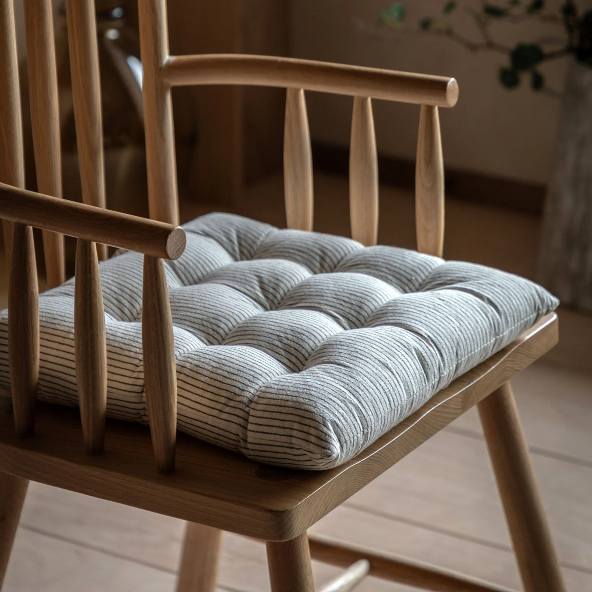 Bodhi Accessories Fairford Woven Stripe Seatpad Cream House of Isabella UK