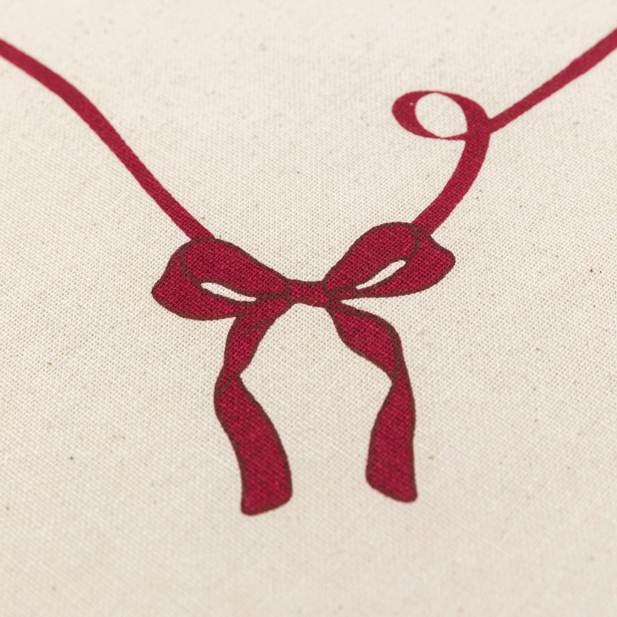 Bodhi Accessories Heritage Christmas Printed Table Cloth Small House of Isabella UK