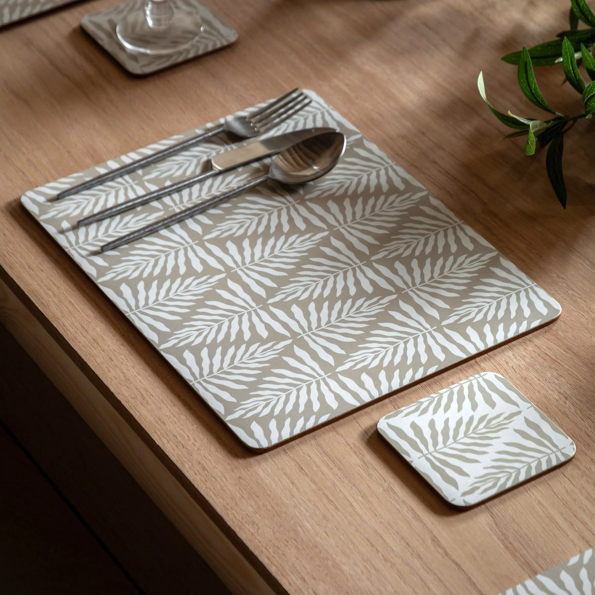 Bodhi Accessories Leaf ZigZag Ecru Placemat and Coaster Set House of Isabella UK